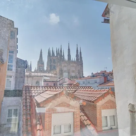 Catedral By Clabao شقة