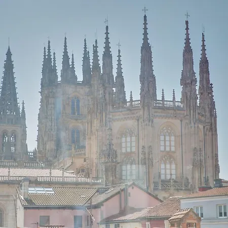 Catedral By Clabao Апартаменты Бургос
